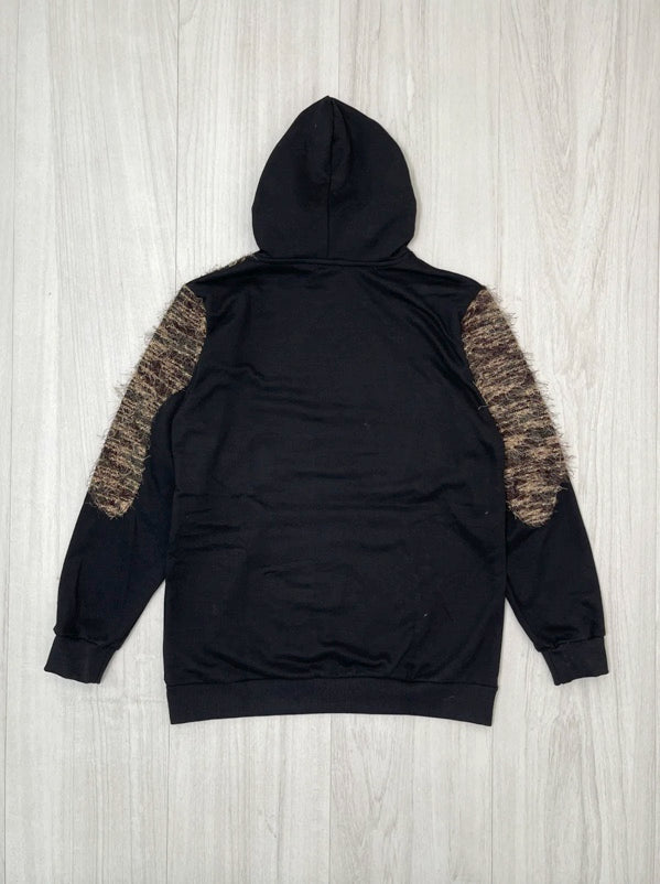 BLACK FINISHED HEM HOODIE
