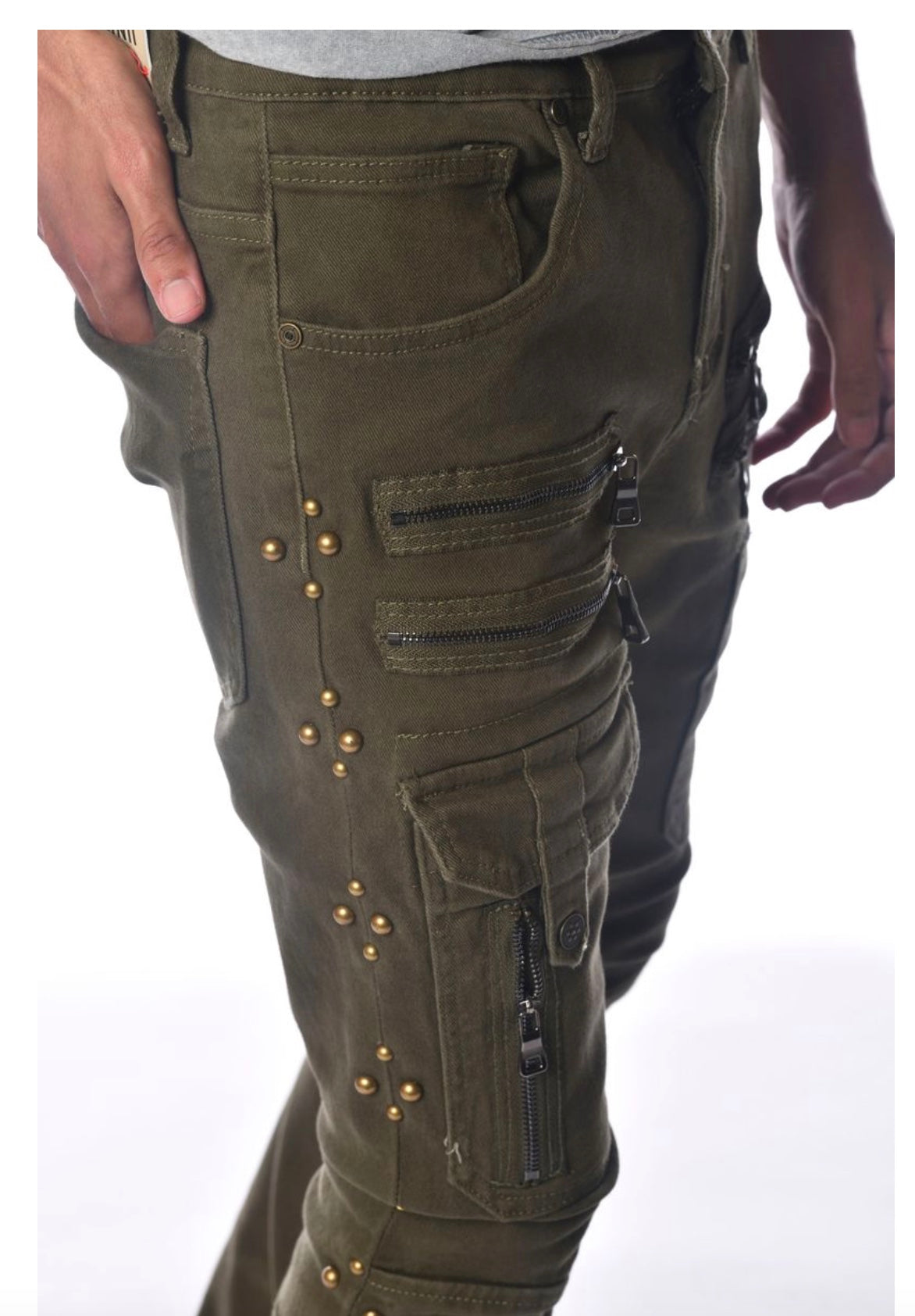 GUNZINII STACKED FLARE JEANS OLIVE W/STUDS