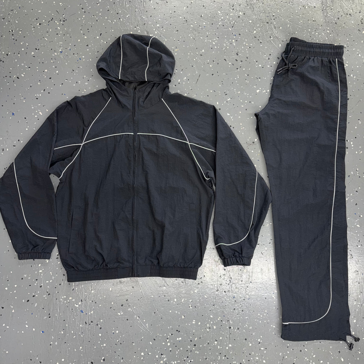 PIPING WINDBREAKER SET (2 COLORS)